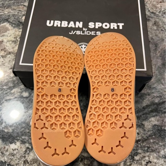 J/slides boot size 8 - Picture 4 of 10